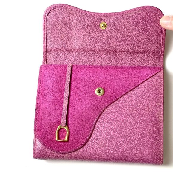Gucci | Vintage Pink Leather and Suede Stirrup Tri-Fold Wallet - Picture 3 of 13